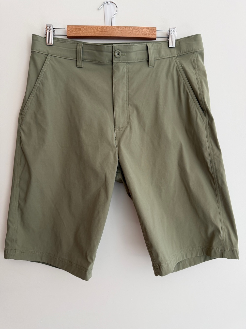 EDDIE BAUER Men's Horizon Guide Chino Shorts Flat Front Trave Outdoors Tall 34